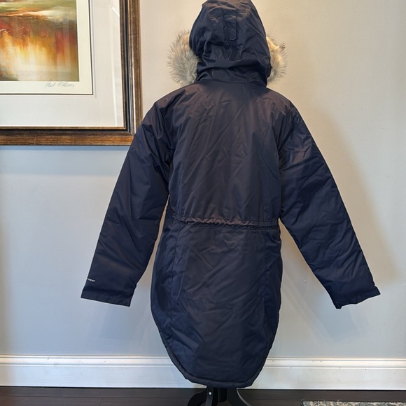 Columbia Women's Navy Parka with Faux Fur Hood - Picture 6 of 16